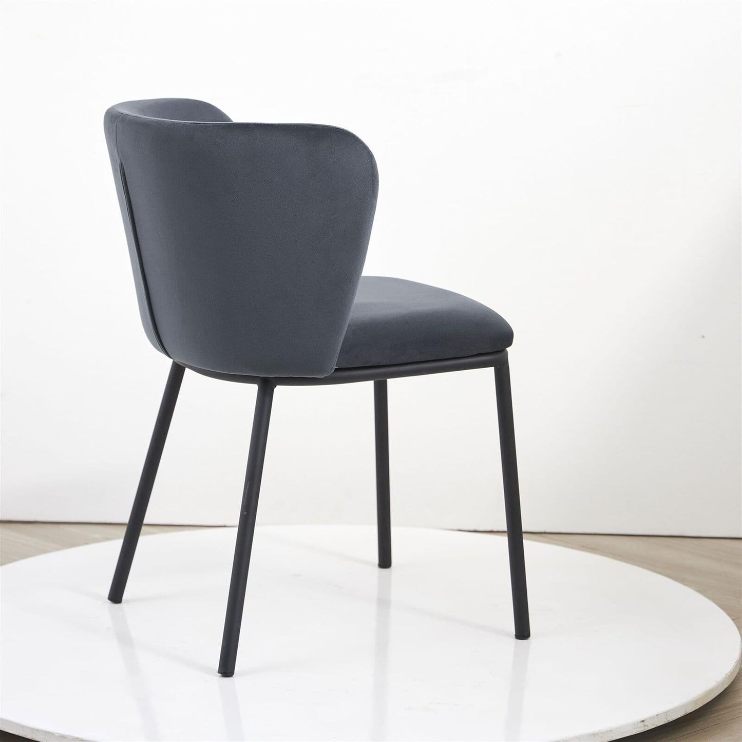 Black Round Marble Table with Set of 4 Velvet Bull Head Chairs – Modern Dining Set | Maison Alera